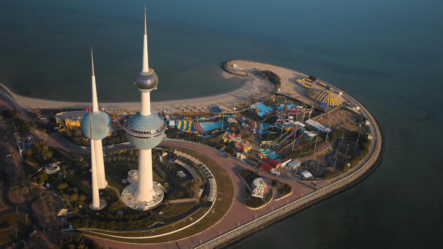 كم نسبة الاجانب في الكويت 2022